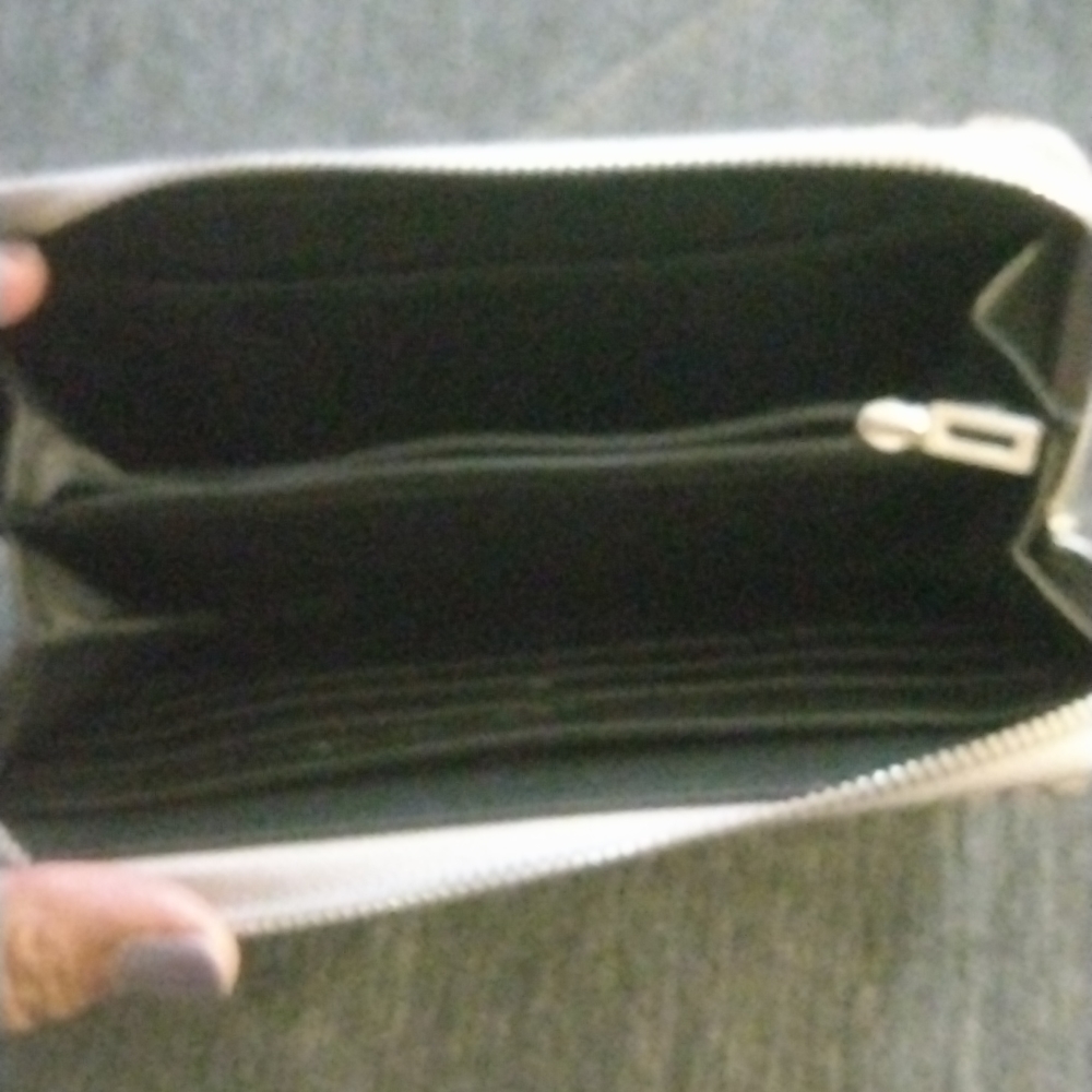 Wallet - Picture 4 of 8